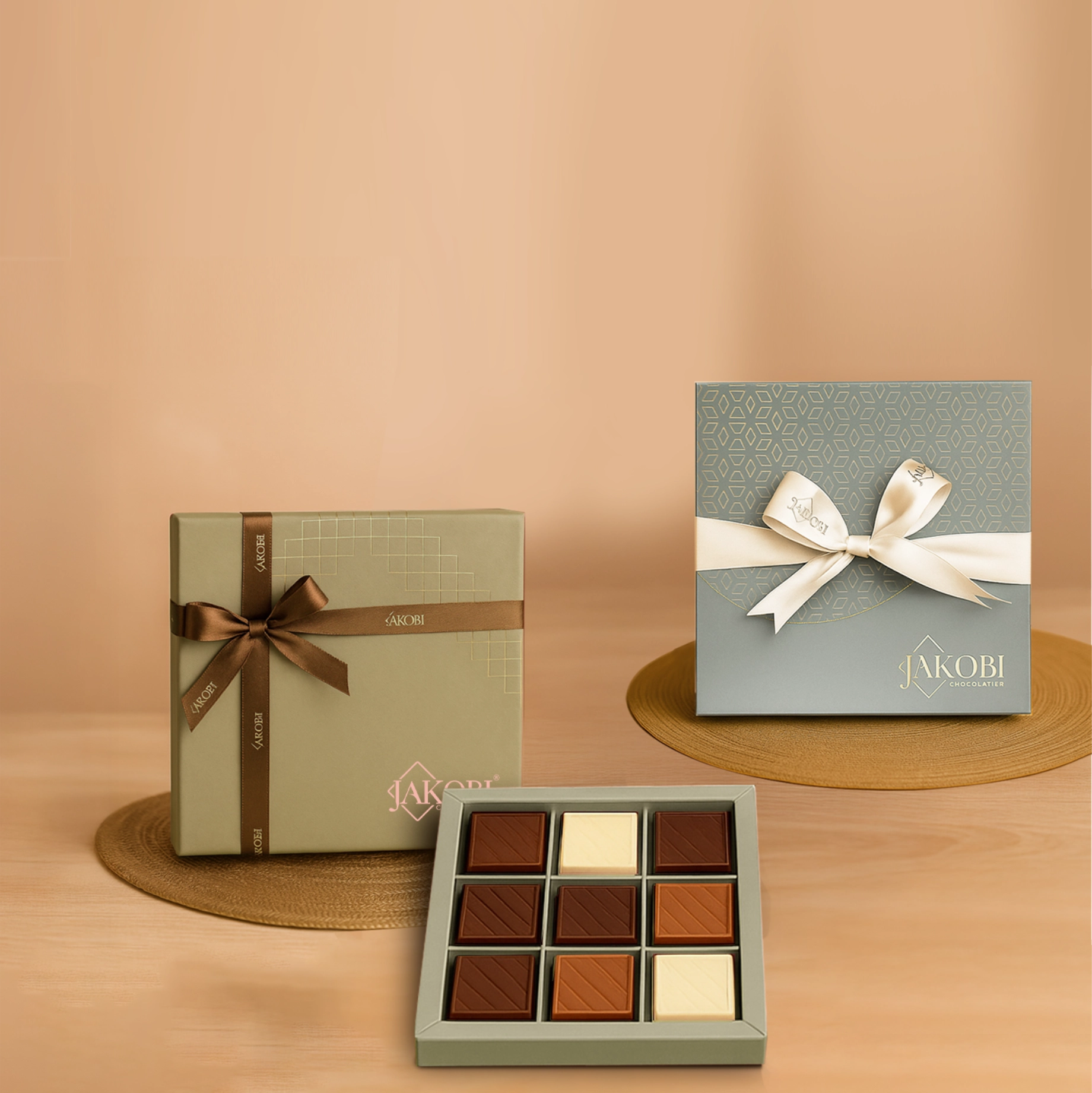 NUEVE Collections